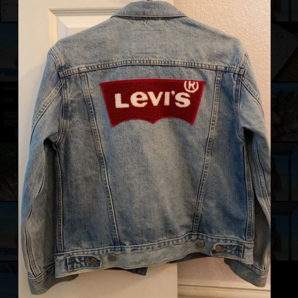 Levi’s women jean jacket